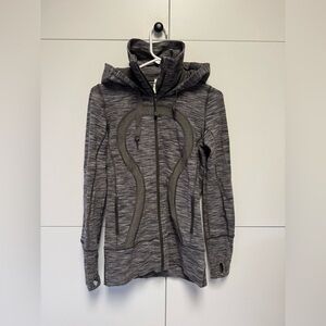 lululemon athletica Green Gray Stride Jacket with High Collar. Size 6